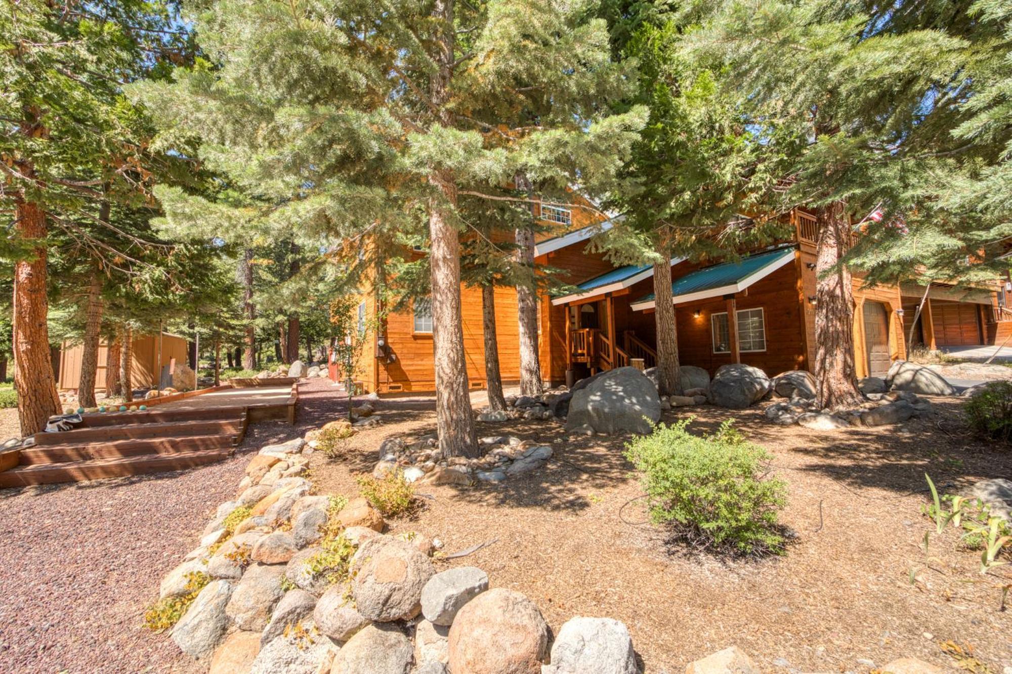 Knotty And Nice - 4Br W Private Hot Tub, Close To Lake Villa Tahoe Vista Exterior photo